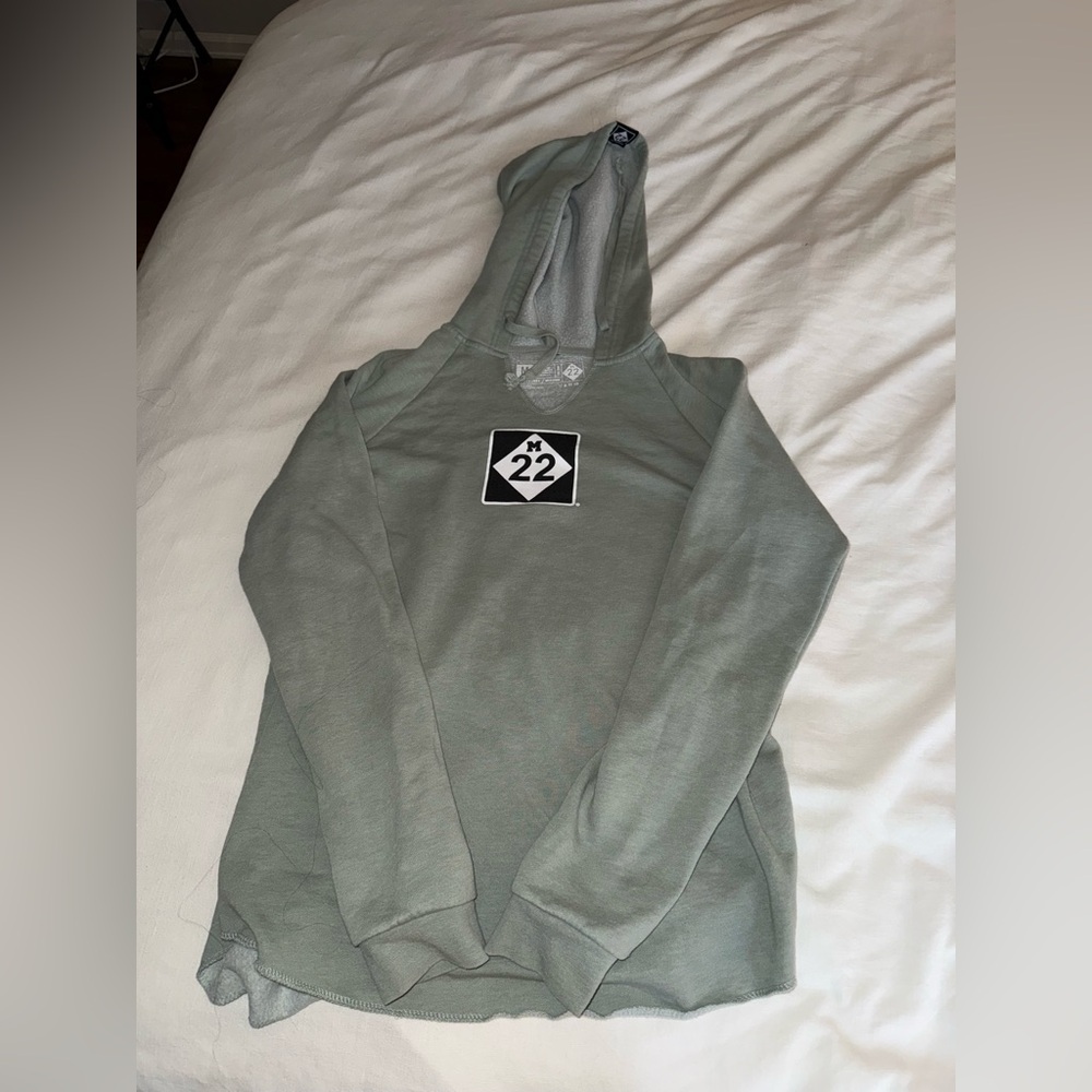 M22 Hoodie women’s fit